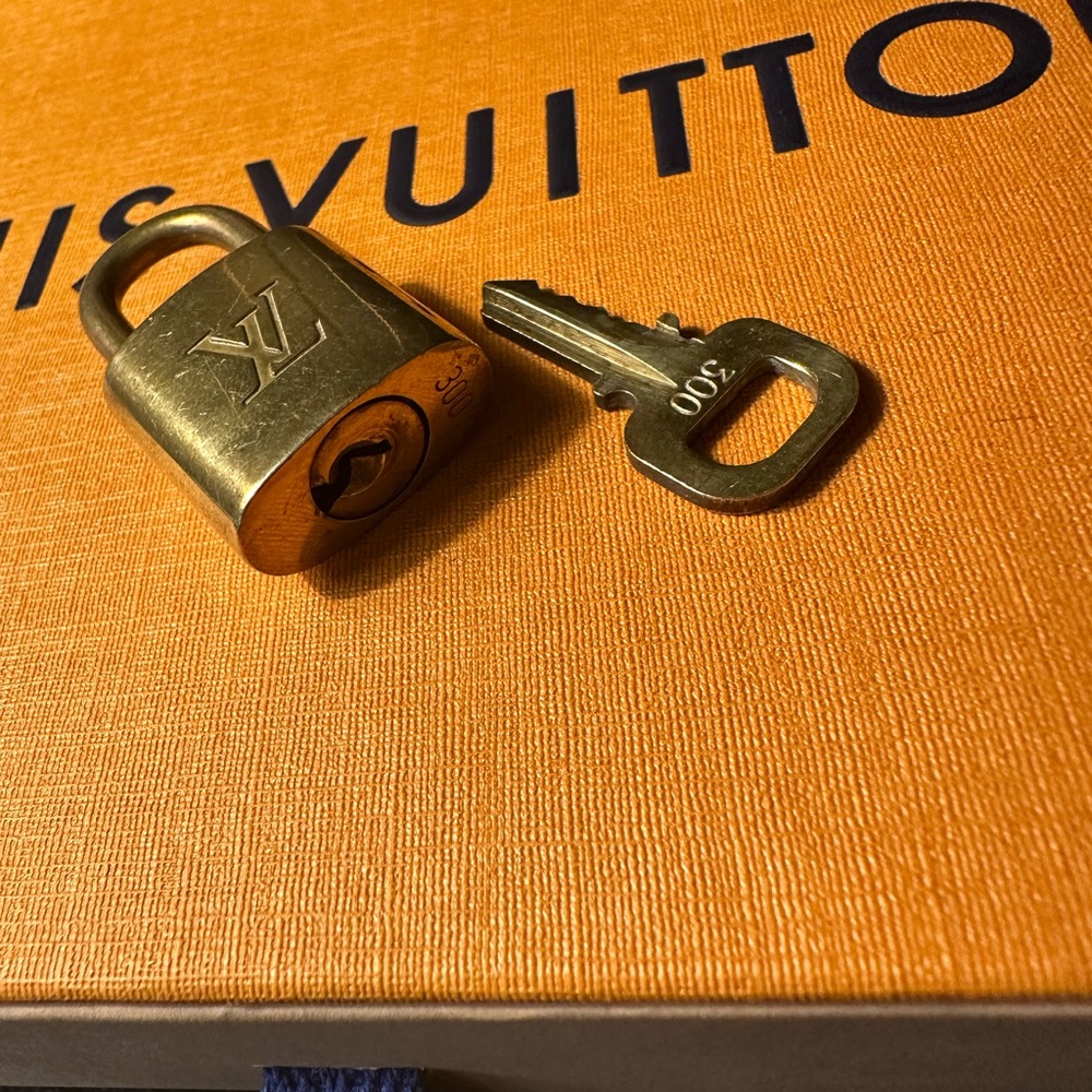 Authentic Louis Vuitton Padlock and Lock Set - Picture 5 of 5